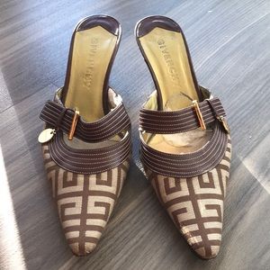 Brown Givenchy Heels. Size 39